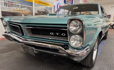 Pontiac-Le-Mans-1965-2-Door-9