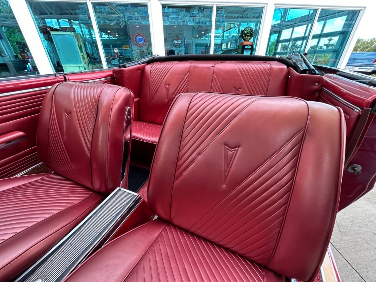 Pontiac-Le-Mans-1965-Wagon-16