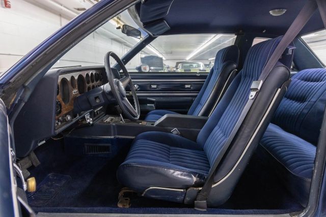 Pontiac-Le-Mans-1980-Coupe-10