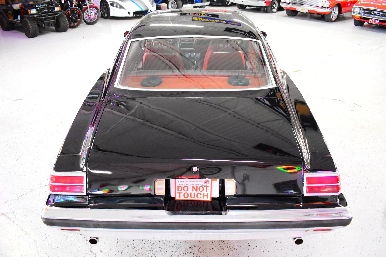 Pontiac-LeMans-1976-Coupe-14