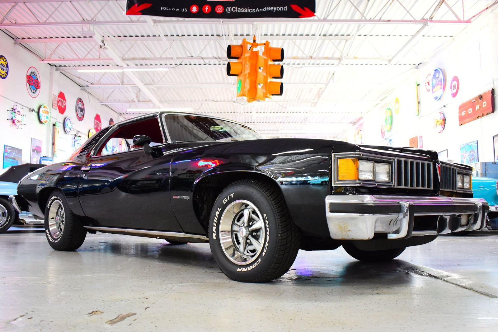 Pontiac-LeMans-1976-Coupe-2