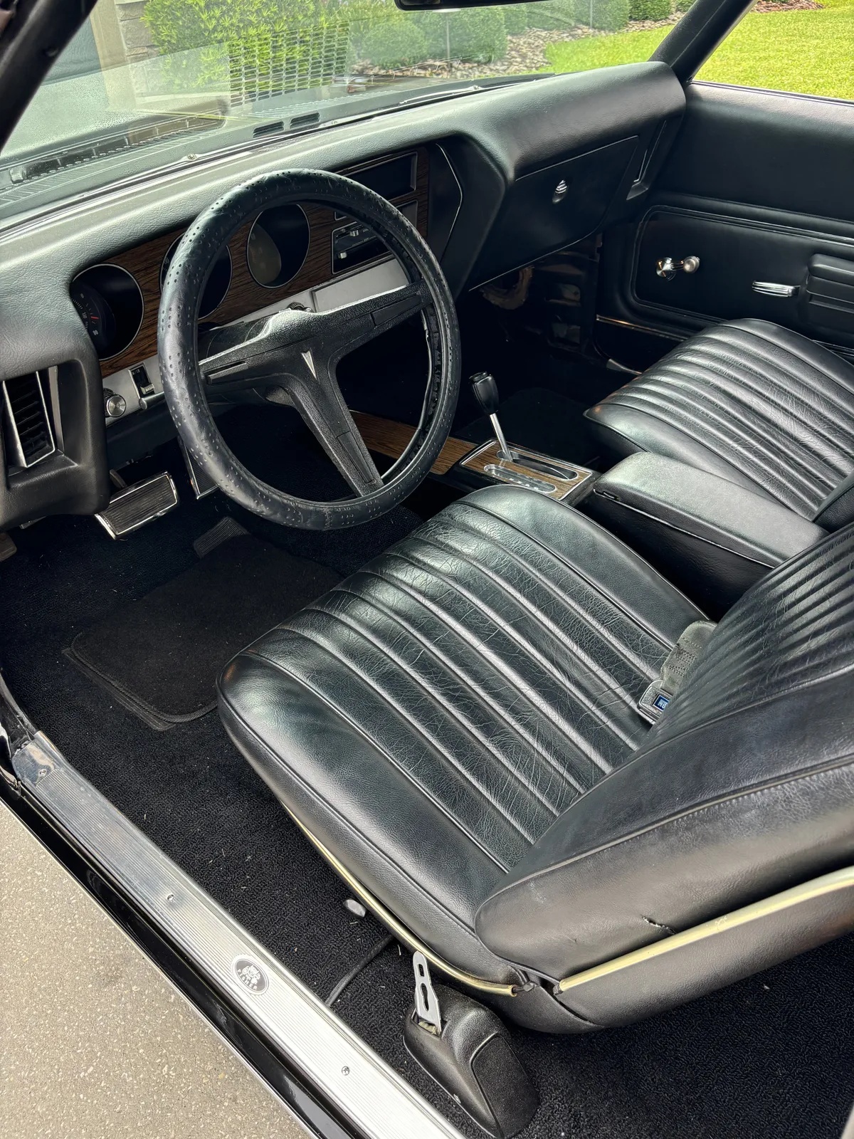 Pontiac-Lemans-1972-Black-W-Black-2