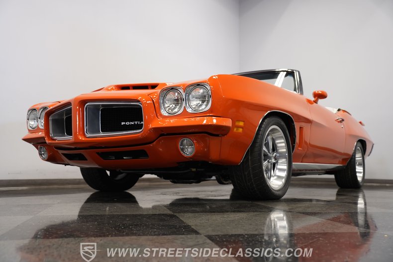 Pontiac-Lemans-1972-Carousel-Red-White-25