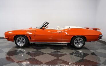 Pontiac-Lemans-1972-Carousel-Red-White