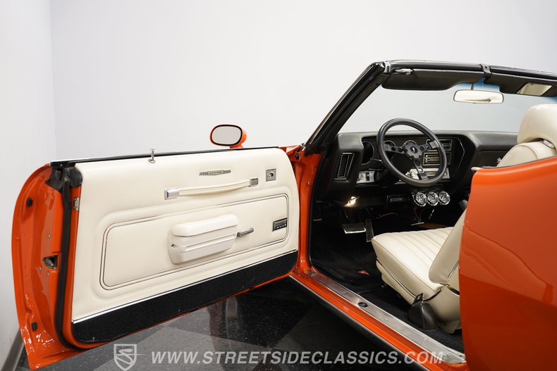 Pontiac-Lemans-1972-Carousel-Red-White-5