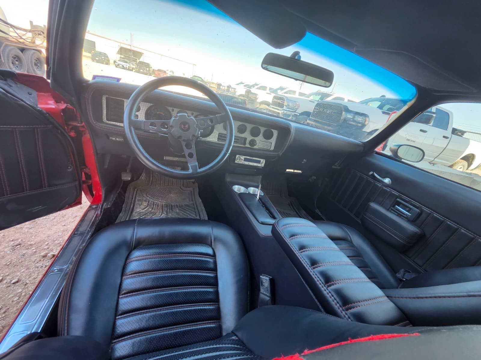 Pontiac-Trans-Am-1976-Coupe-7