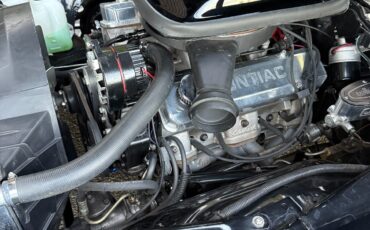 Pontiac-Trans-Am-1977-6