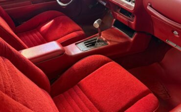 Pontiac-Trans-Am-1977-8