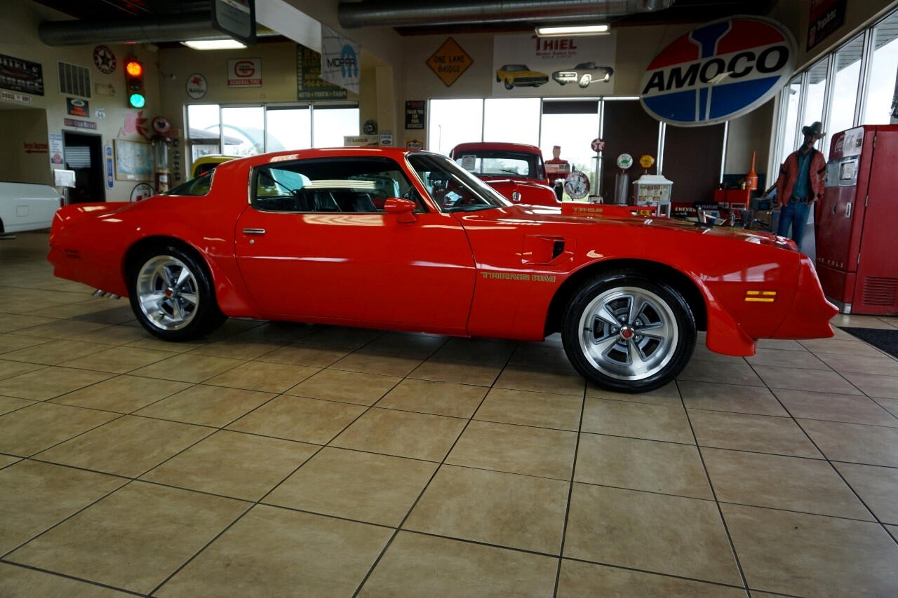 Pontiac-Trans-Am-1978-Classic-Car-11