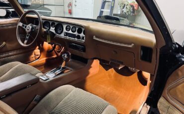 Pontiac-Trans-Am-1979-Coupe-19