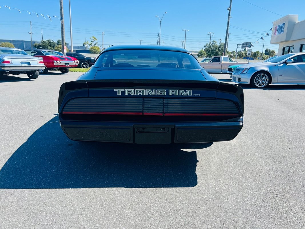 Pontiac-Trans-Am-1979-Coupe-3