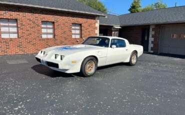 Pontiac-Trans-Am-1981-Coupe-1