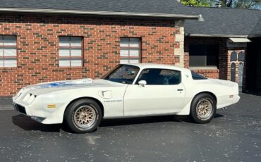 Pontiac-Trans-Am-1981-Coupe-2