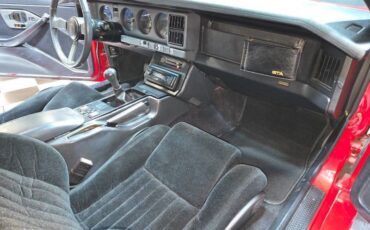 Pontiac-Trans-Am-1987-Hatchback-11