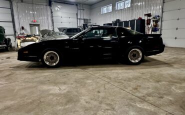 Pontiac-Trans-Am-1989-Coupe-17