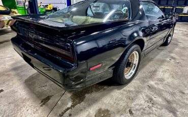 Pontiac-Trans-Am-1989-Coupe-19