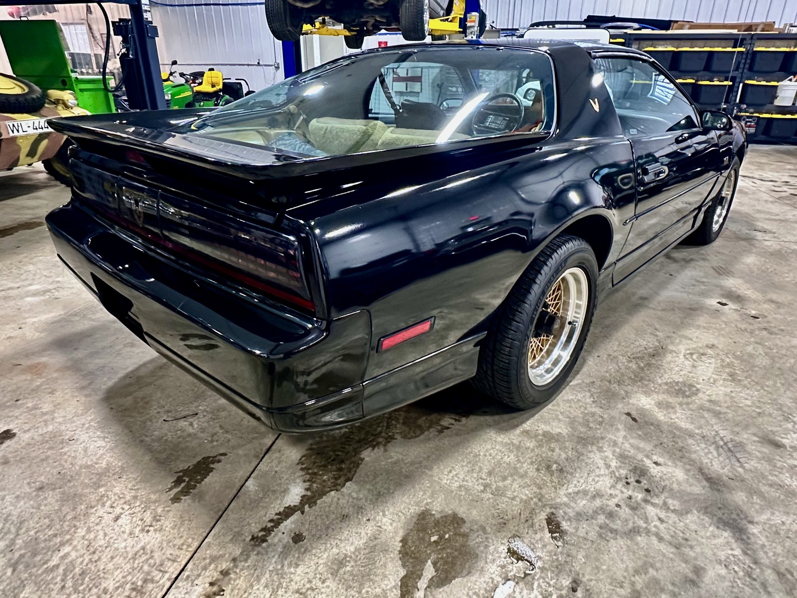 Pontiac-Trans-Am-1989-Coupe-19