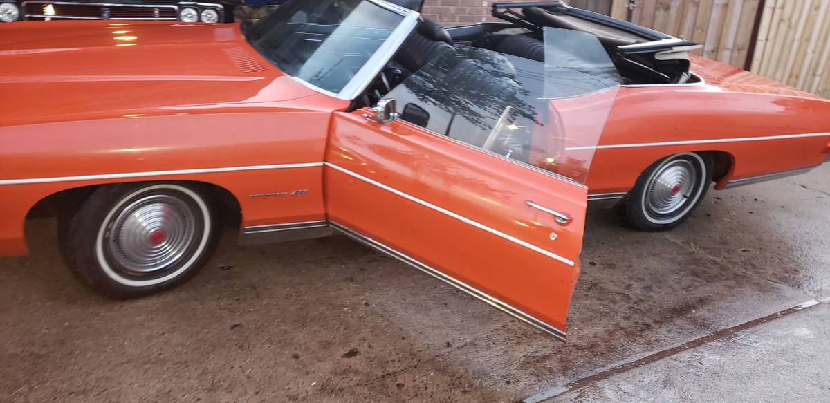 Pontiac-boneville-1970-orange-1