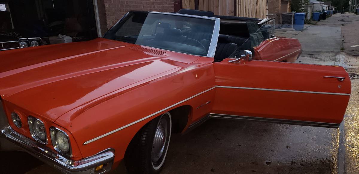 Pontiac-boneville-1970-orange-2