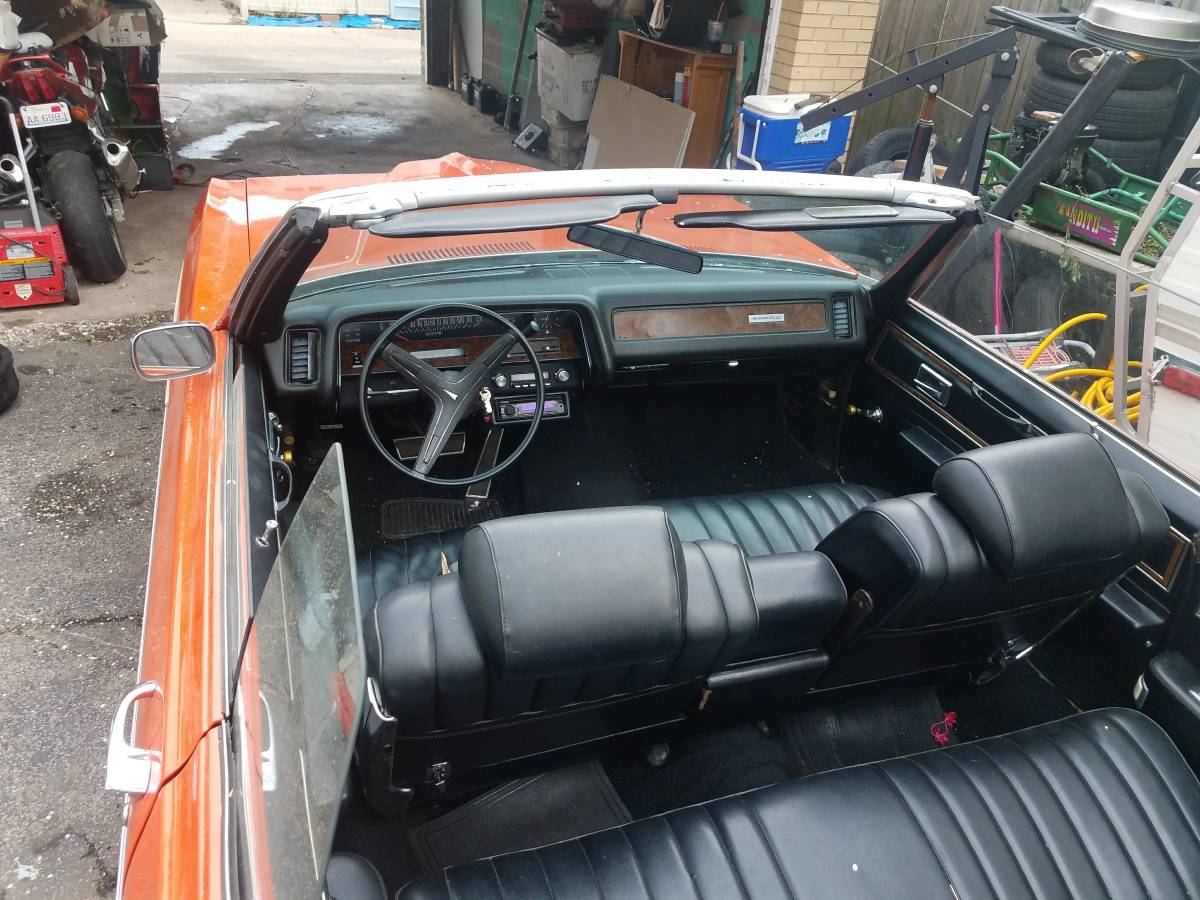 Pontiac-boneville-1970-orange-4