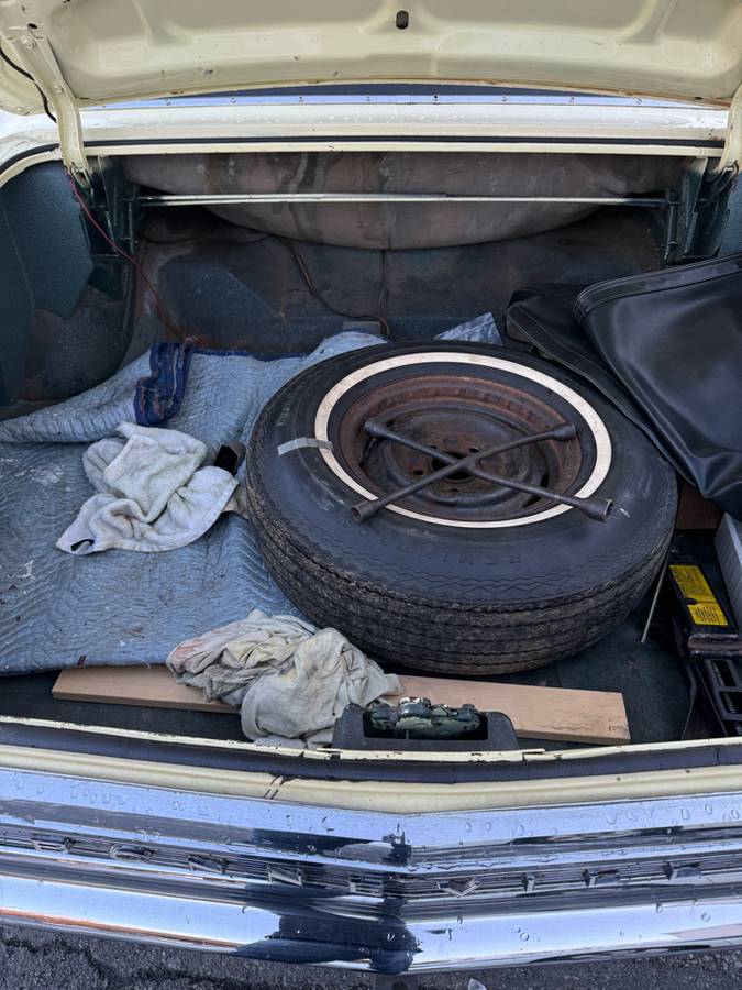 Pontiac-bonneville-1965-yellow-5