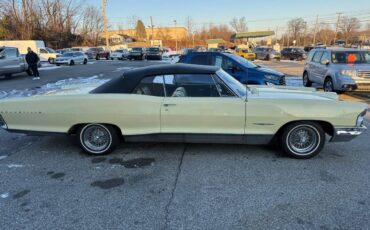 Pontiac-bonneville-1965-yellow-8