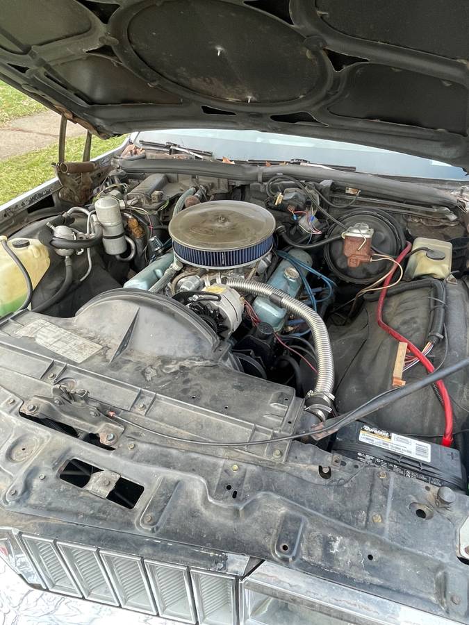 Pontiac-bonneville-1979-1