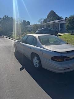 Pontiac-bonneville-1996-2