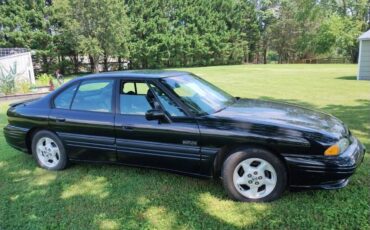 Pontiac-bonneville-1996-black-1
