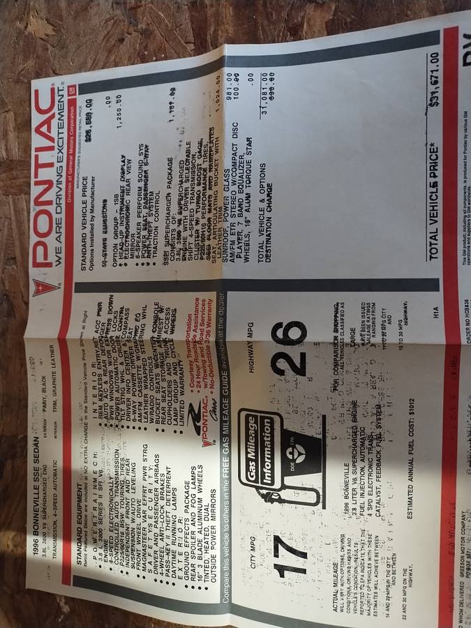 Pontiac-bonneville-1996-black-11