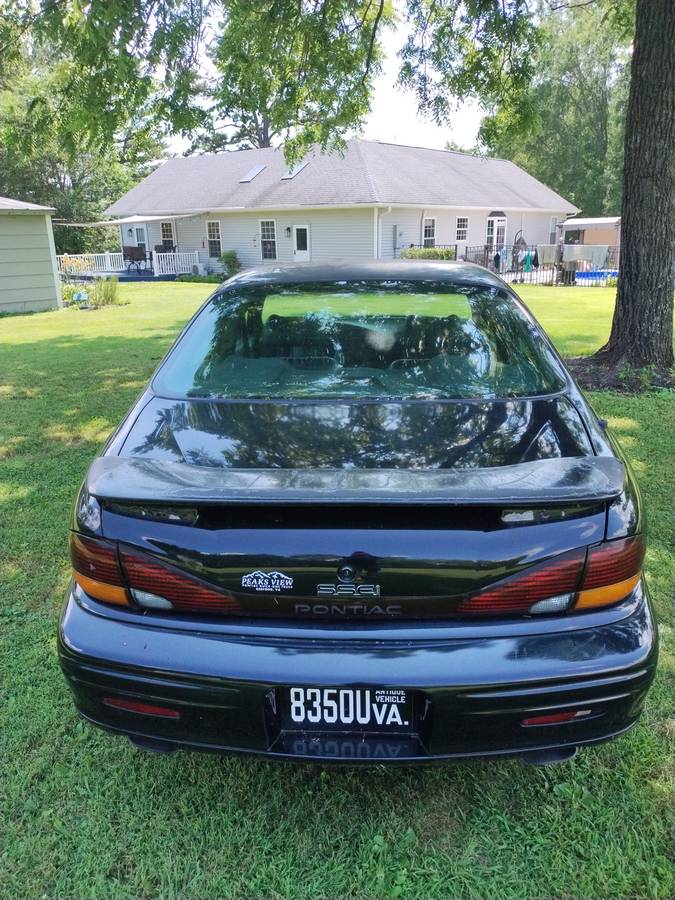 Pontiac-bonneville-1996-black-5