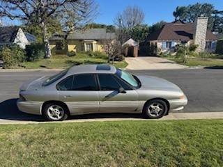 Pontiac-bonneville-1996