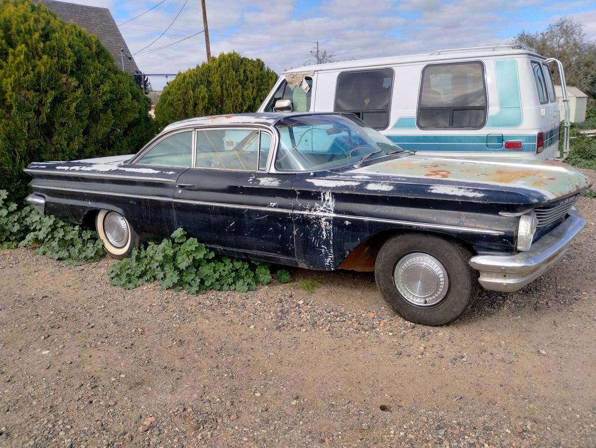 Pontiac-catalina-ventura-1960-black-1