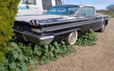 Pontiac-catalina-ventura-1960-black-2