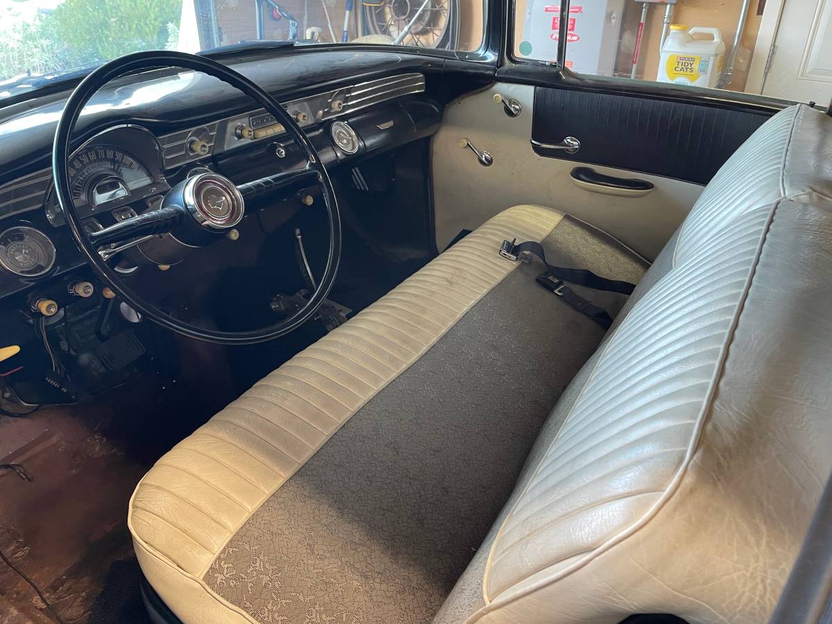 Pontiac-chieftain-catalina-coupe-1956-grey-18