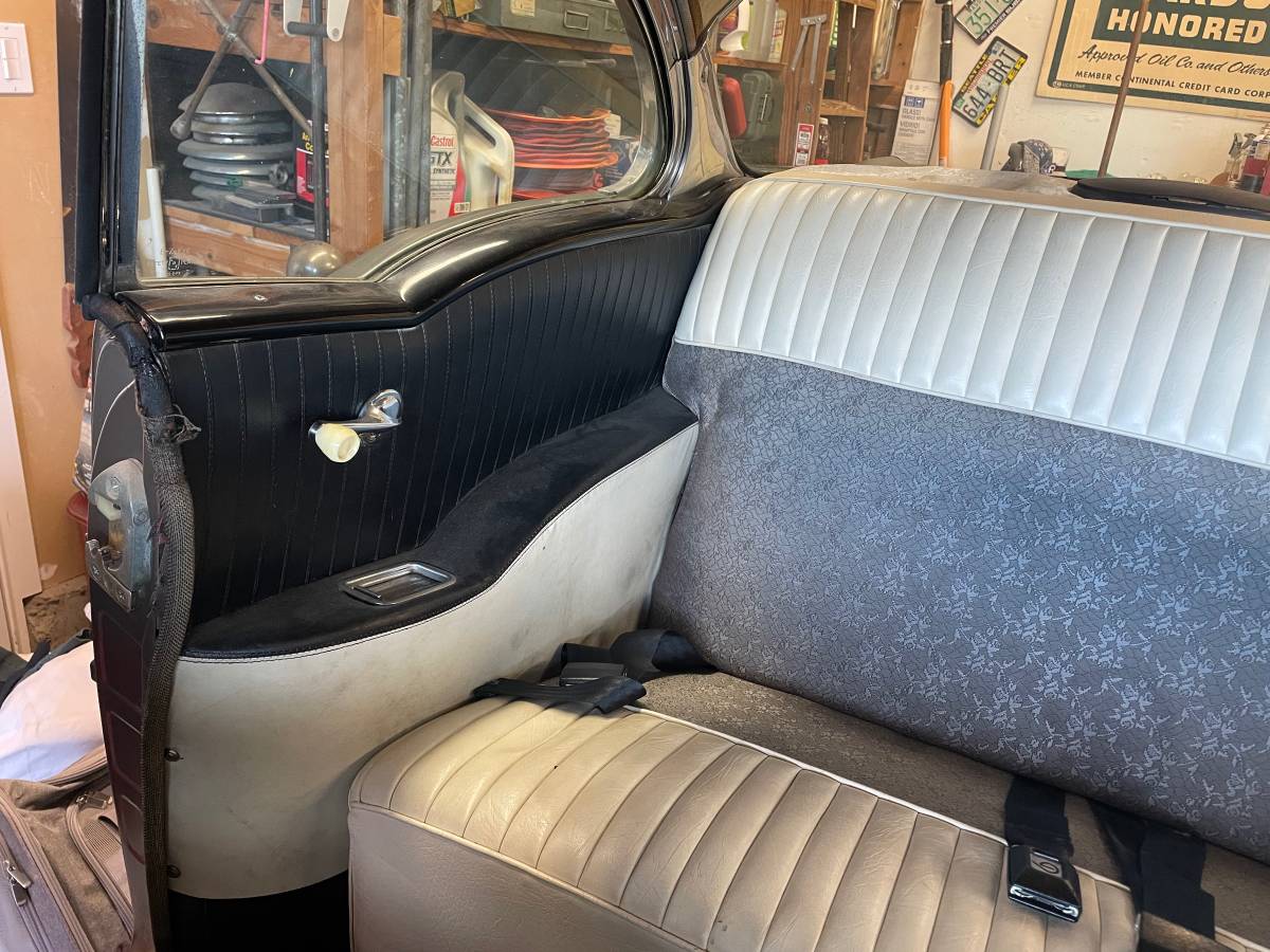 Pontiac-chieftain-catalina-coupe-1956-grey-19