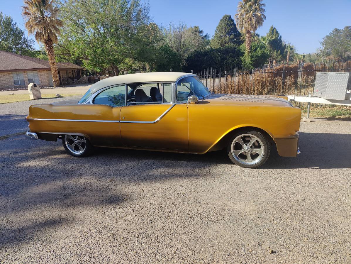 Pontiac-chieftain-hardtop-1955-custom-1