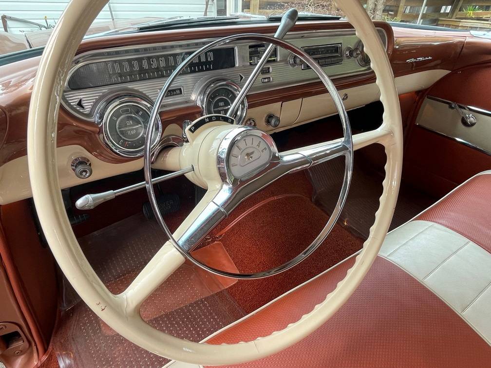 Pontiac-convertible-1957-brown-13