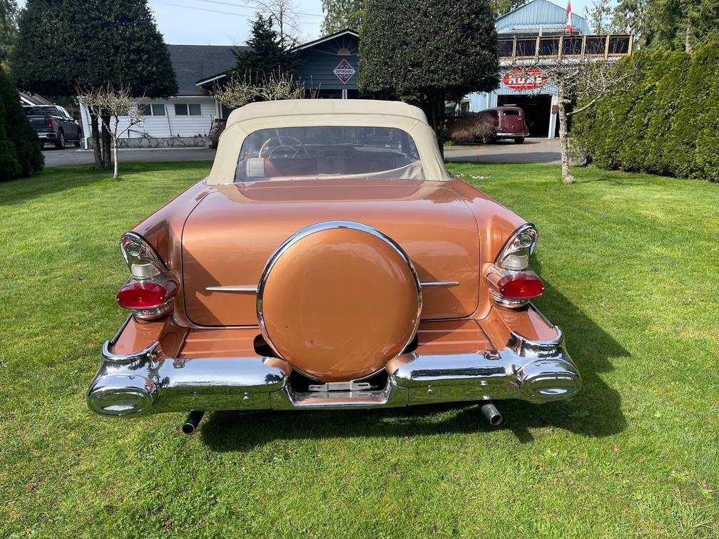 Pontiac-convertible-1957-brown-21