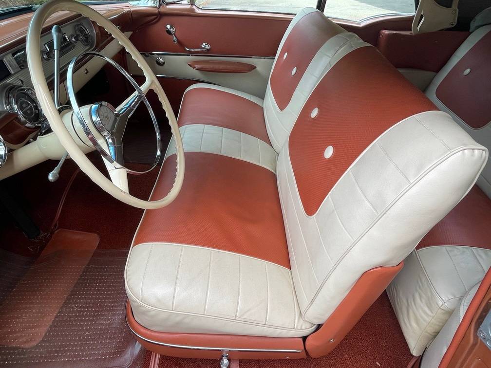 Pontiac-convertible-1957-brown-4