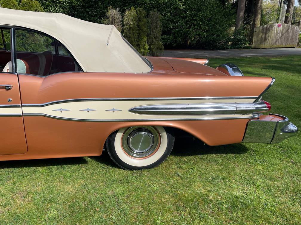 Pontiac-convertible-1957-brown-7