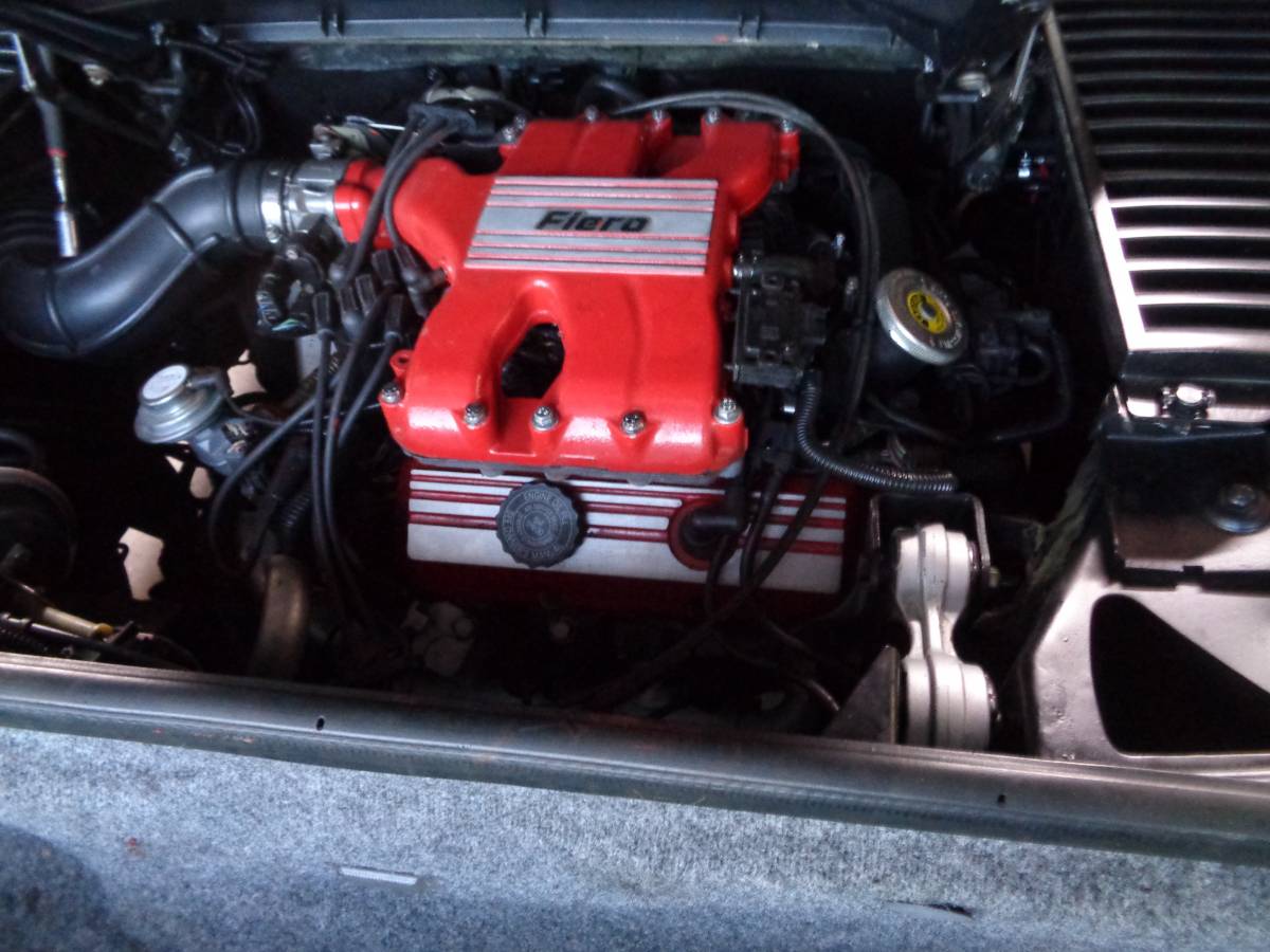 Pontiac-fiero-gt-1985-12