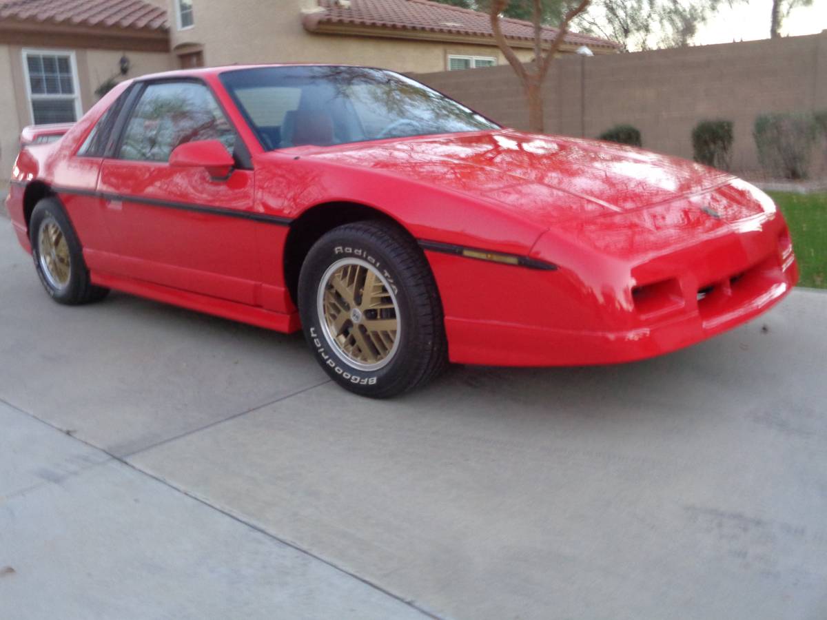 Pontiac-fiero-gt-1985-9