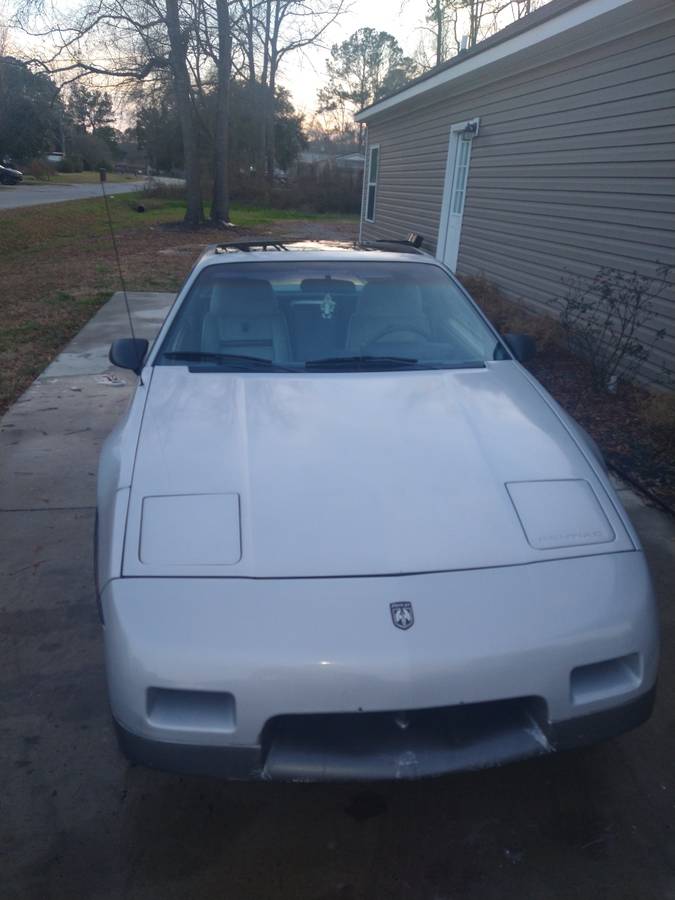 Pontiac-fiero-gt-1986-2