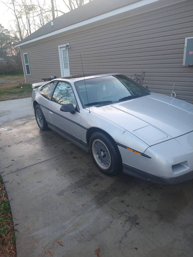 Pontiac-fiero-gt-1986-7