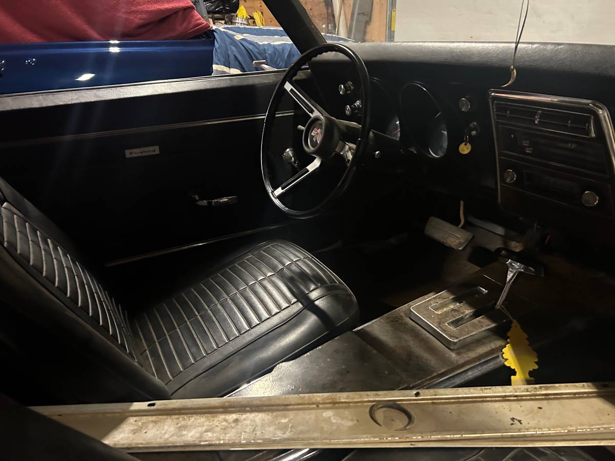 Pontiac-firebird-1968-custom-4