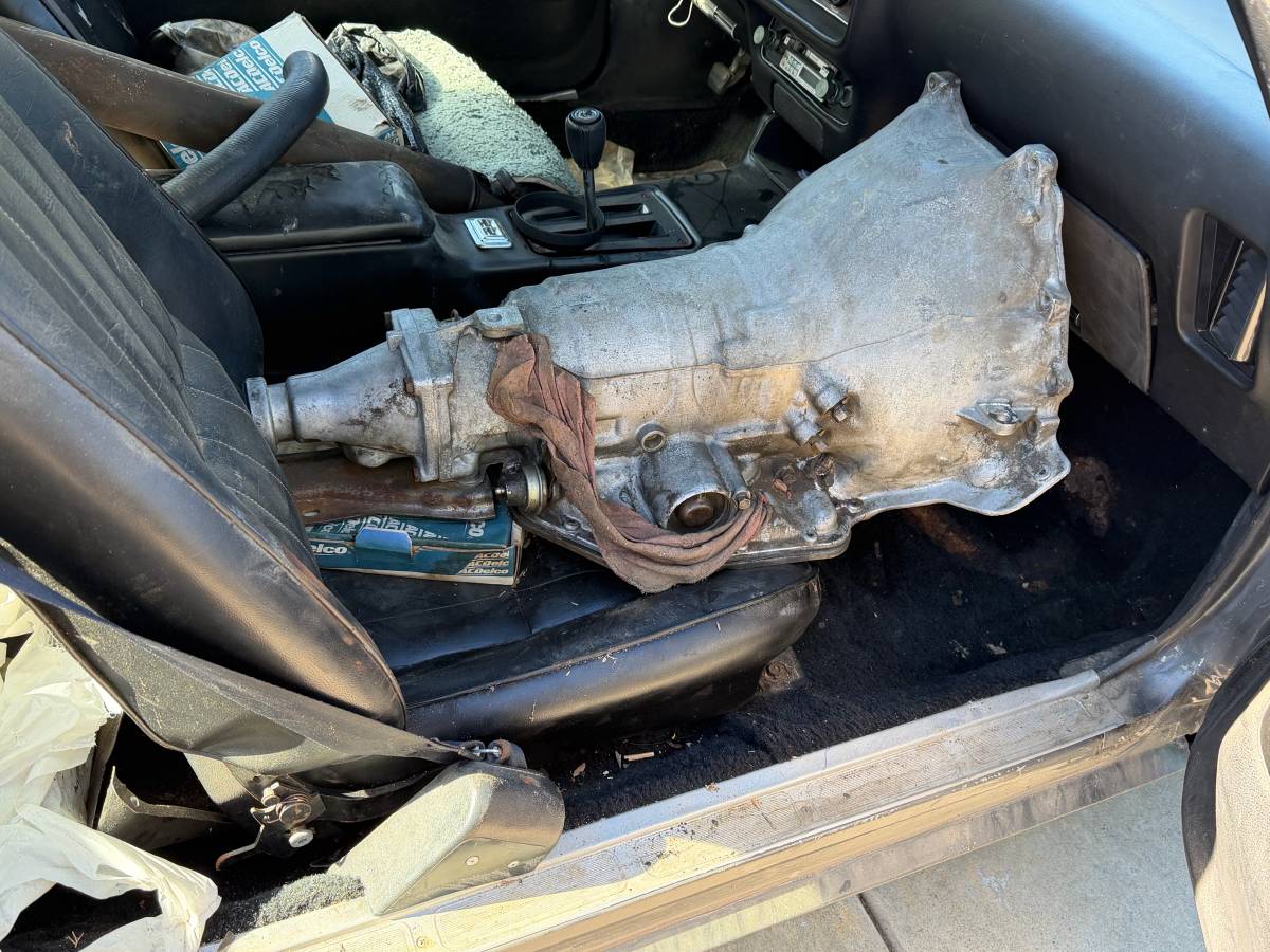 Pontiac-firebird-formula-400-1976-silver-1