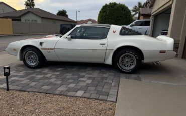 Pontiac-firebird-trans-am-1979-white-1