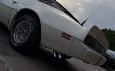 Pontiac-firebird-trans-am-1979-white-12