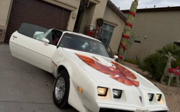 Pontiac-firebird-trans-am-1979-white-2